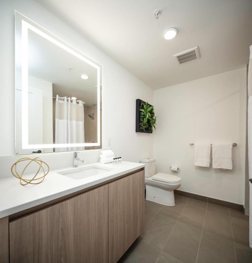 Whyhotel Tysons Corner Greensboro Dr Bagian luar foto