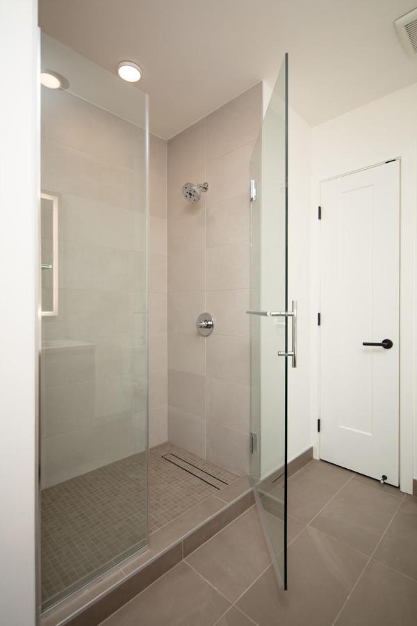Whyhotel Tysons Corner Greensboro Dr Bagian luar foto